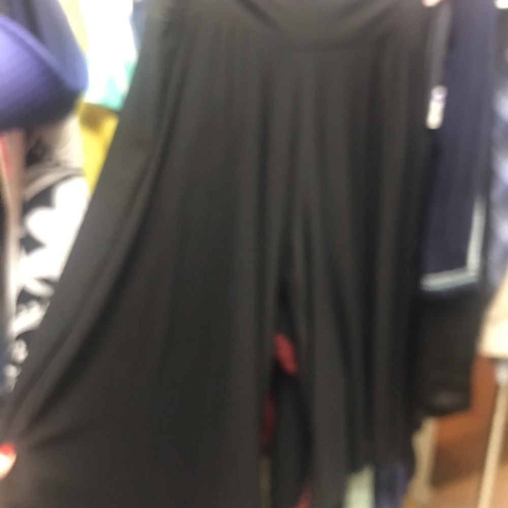 Black culottes